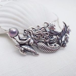 Mermaid Necklace with pearl